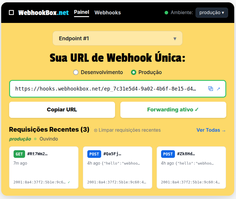 Entregas de webhook chegando como cards no feed do painel do WebhookBox